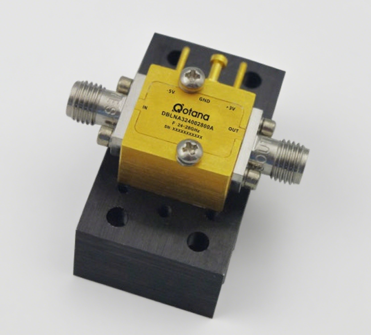 DBLNA324002800A�����������Ŵ���24GHz~28GHz/Qotana����ͼ